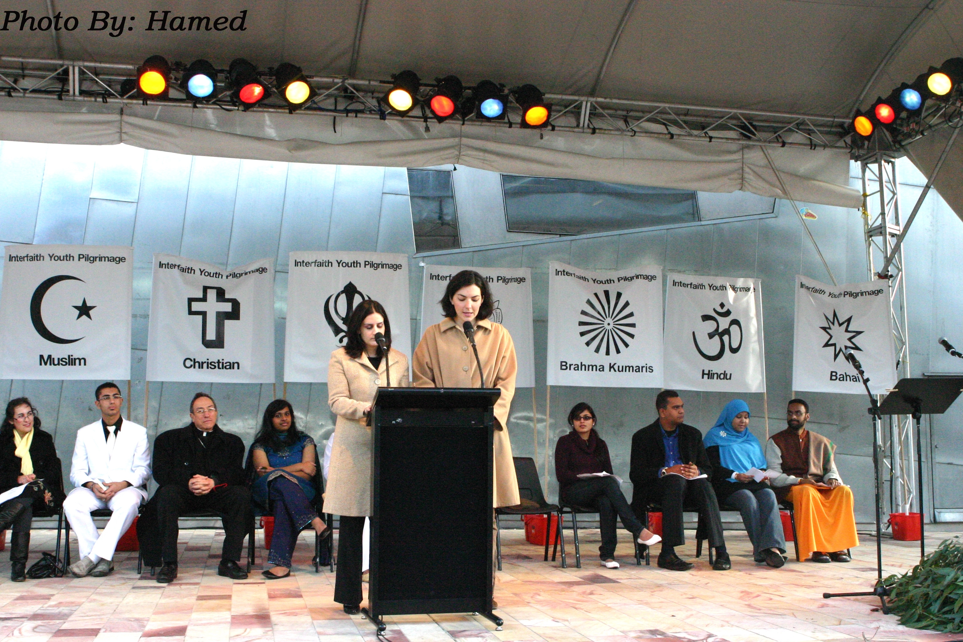 Bahais participate in interfaith youth pilgrimage